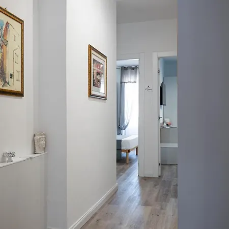 Bed & Breakfast A Due Passi - *
